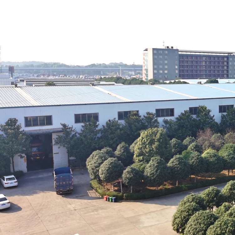 輕鋼別墅廠(chǎng)家的電話(huà)和地址是多少?(圖1) 輕鋼別墅工廠(chǎng)