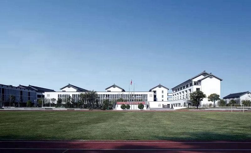 學(xué)校該有的樣子,打卡輕鋼網(wǎng)紅基地,“新中式”學(xué)校建筑(圖1) 睿婕輕鋼別墅