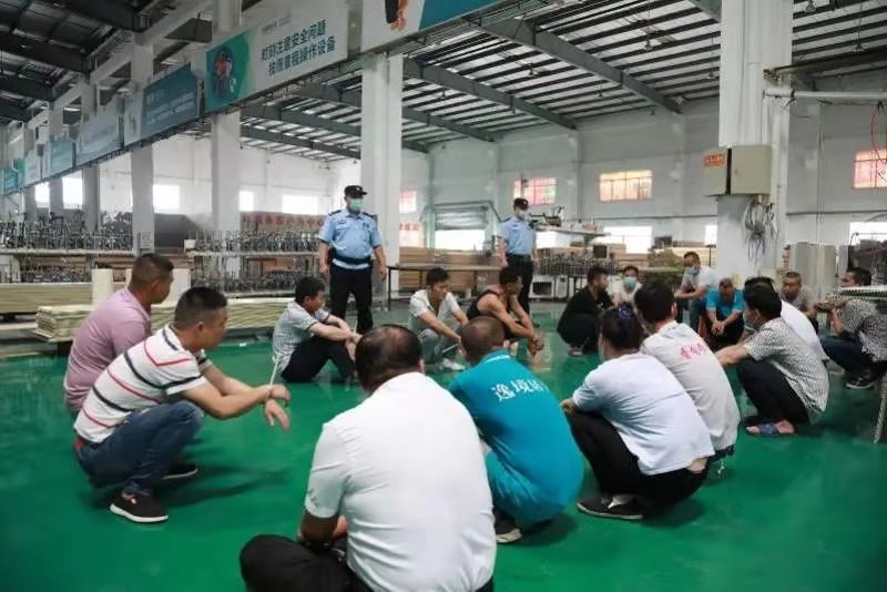 輕鋼套路公司被抓,建輕鋼別墅必須要認準正規廠家(圖1) 睿婕輕鋼別墅