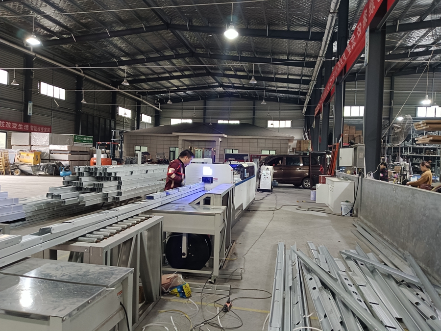 輕鋼龍骨的生產(chǎn)成本如何?(圖2) 輕鋼龍骨的生產(chǎn)成本如何?(圖2)