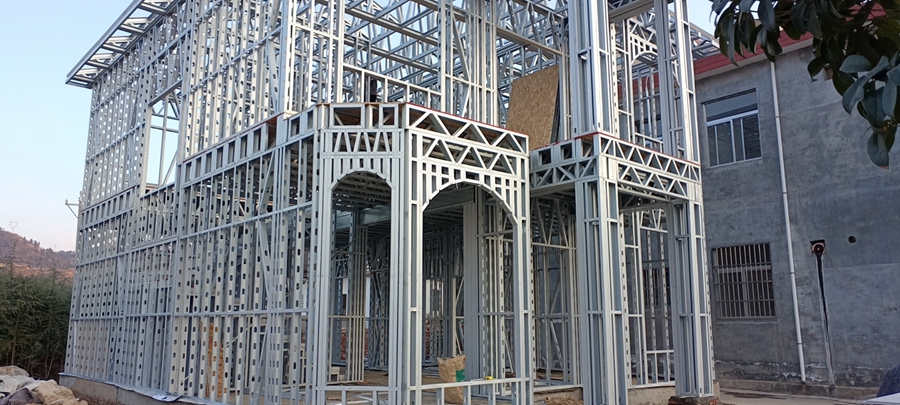 冷彎薄壁輕鋼結構房屋可靠嗎?(圖2) 冷彎薄壁輕鋼結構房屋可靠嗎?(圖2)