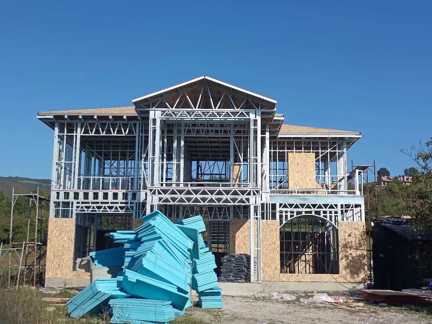 睿婕輕鋼別墅施工現(xiàn)場(chǎng)(4) 睿婕輕鋼別墅施工現(xiàn)場(chǎng)(4)